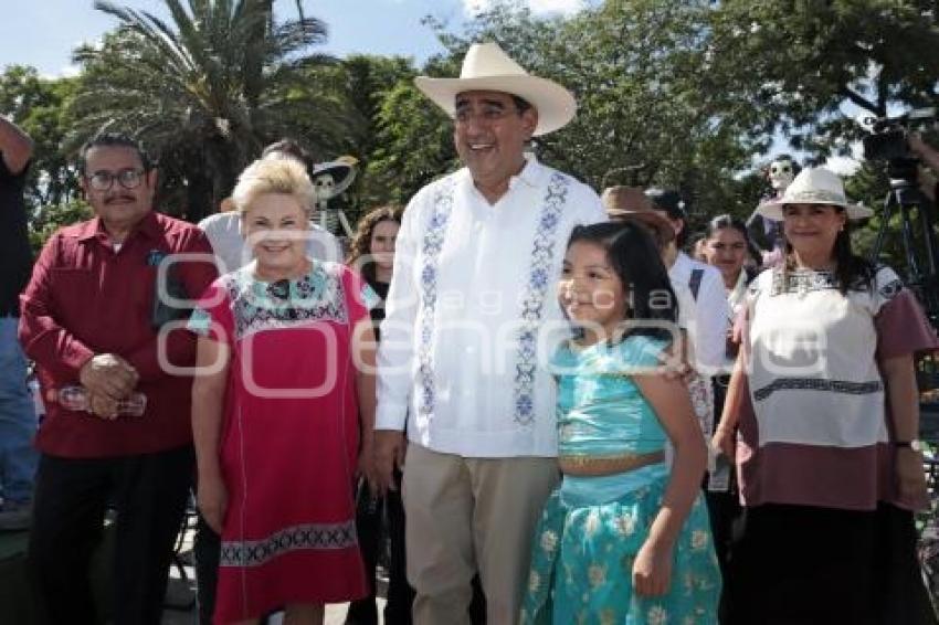 GOBIERNO . HUAQUECHULA . ALTARES