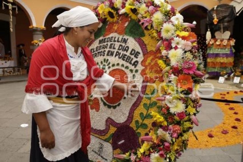 DÍA DE MUERTOS . COLOMBIA . SILLETA FLORES