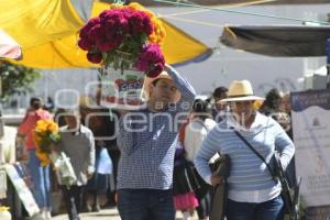 TLAXCALA . DÍA DE  MUERTOS . PANTEÓN