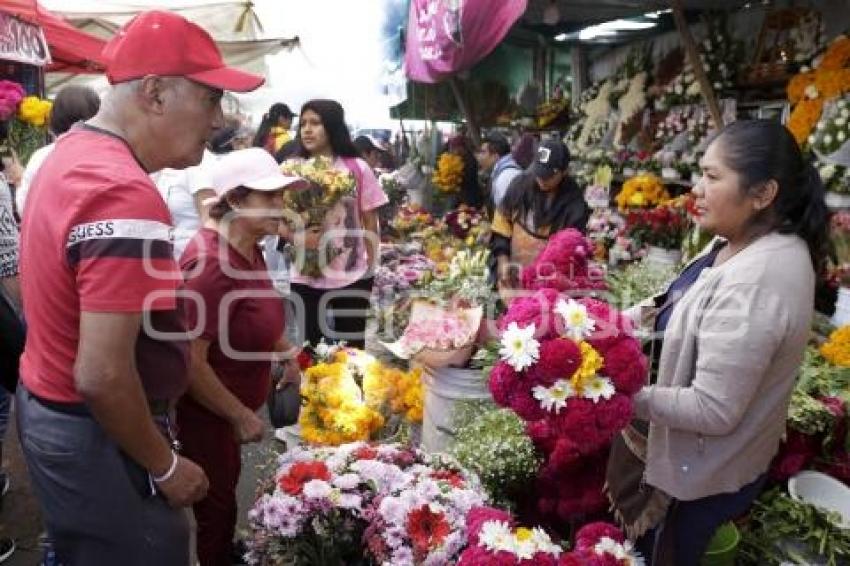 DÍA DE MUERTOS . VENTA DE FLOR