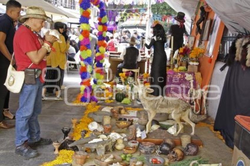 LOS SAPOS . CORREDOR DE OFRENDAS