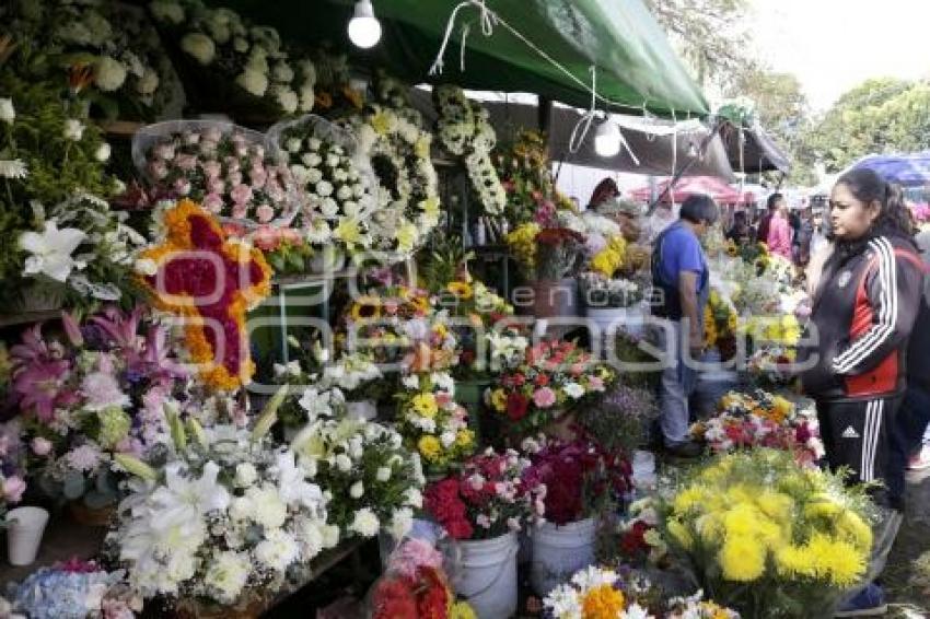 DÍA DE MUERTOS . VENTA DE FLOR