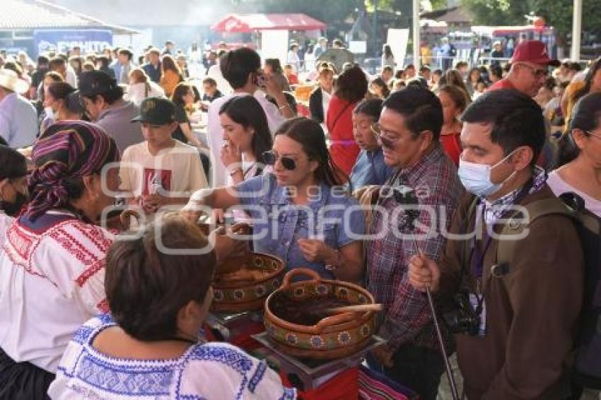 TLAXCALA . FESTIVAL MOLE