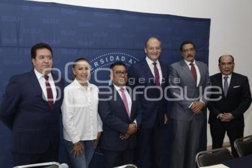 BUAP . CONVENIO DE PÁDEL