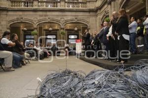 AYUNTAMIENTO . RETIRO DE CABLEADO