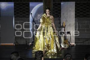 DESFILE DE MODAS . ECO FASHION