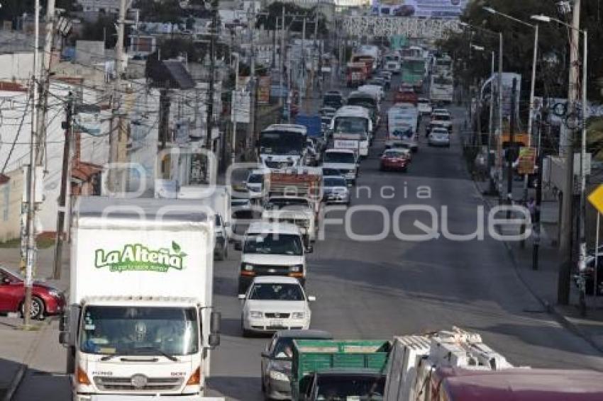 CARRETERA FEDERAL TEHUACÁN . TRÁFICO