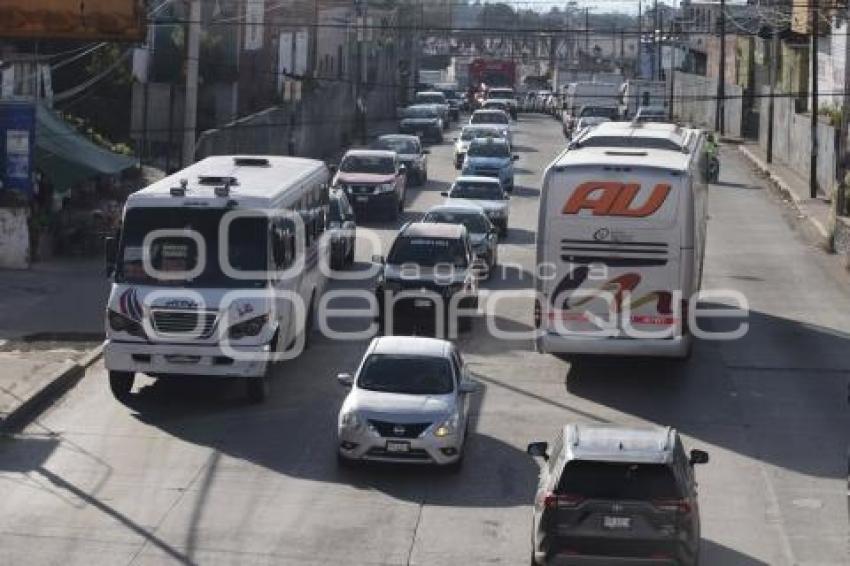 CARRETERA FEDERAL TEHUACÁN . TRÁFICO