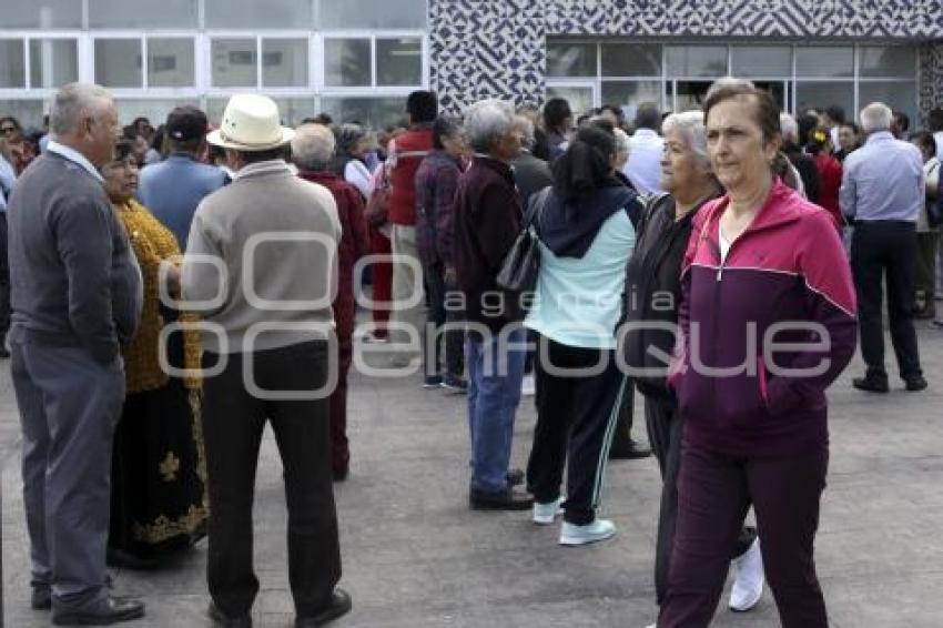 MANIFESTACIÓN . JUBILADOS SNTE 51