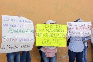 MANIFESTACIÓN . DOCENTES