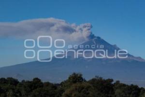 VOLCÁN POPOCATÉPETL . FUMAROLA