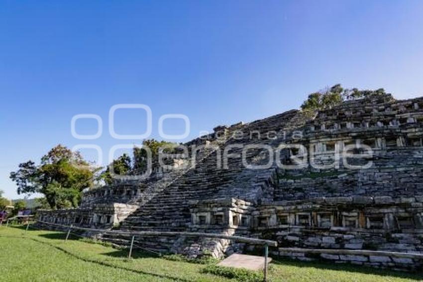 CUETZALAN . ZONA ARQUEOLÓGICA