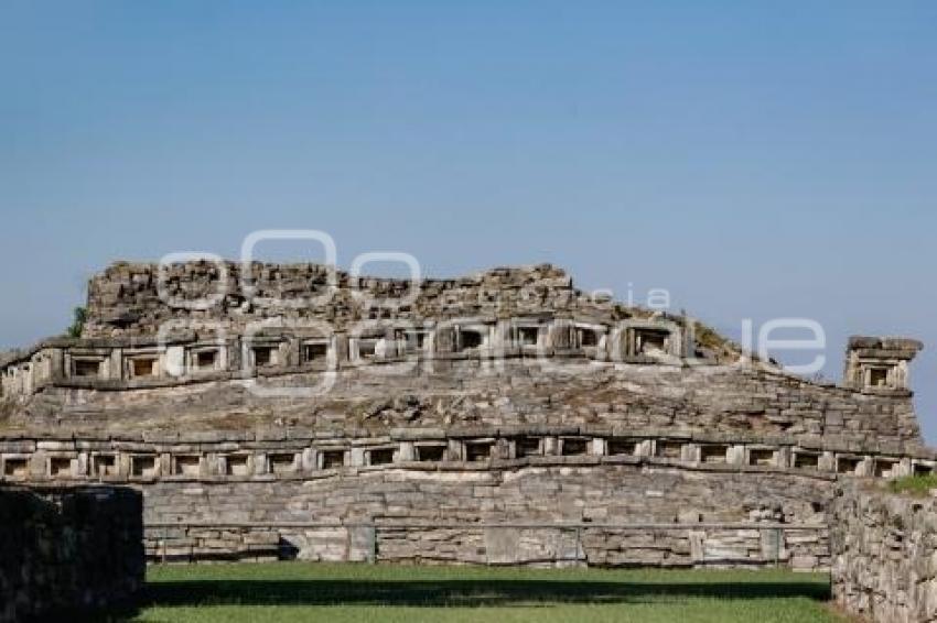 CUETZALAN . ZONA ARQUEOLÓGICA