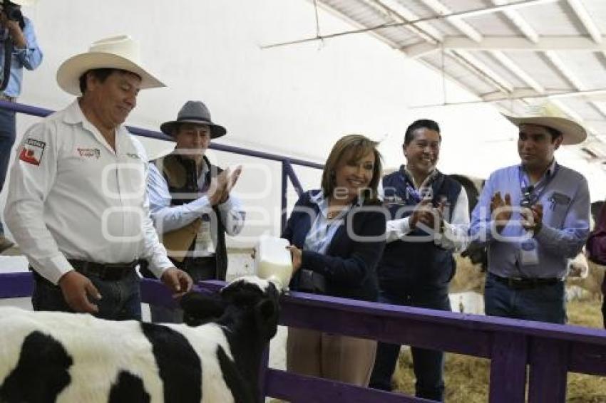 TLAXCALA . ENTREGA MAQUINARIA CAMPO 