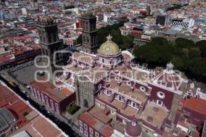 CATEDRAL DE PUEBLA . ANIVERSARIO