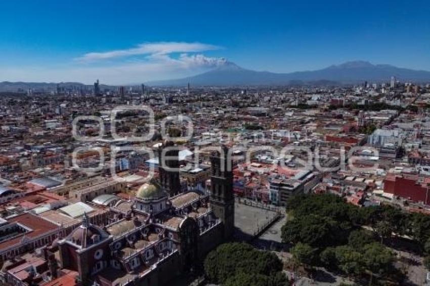 CATEDRAL DE PUEBLA . ANIVERSARIO