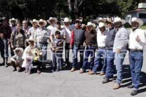 TLAXCALA . SALIDA CHARROS