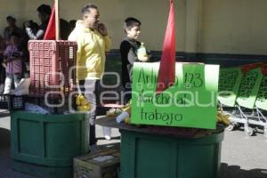 TLAXCALA . MANIFESTACIÓN AMBULANTES