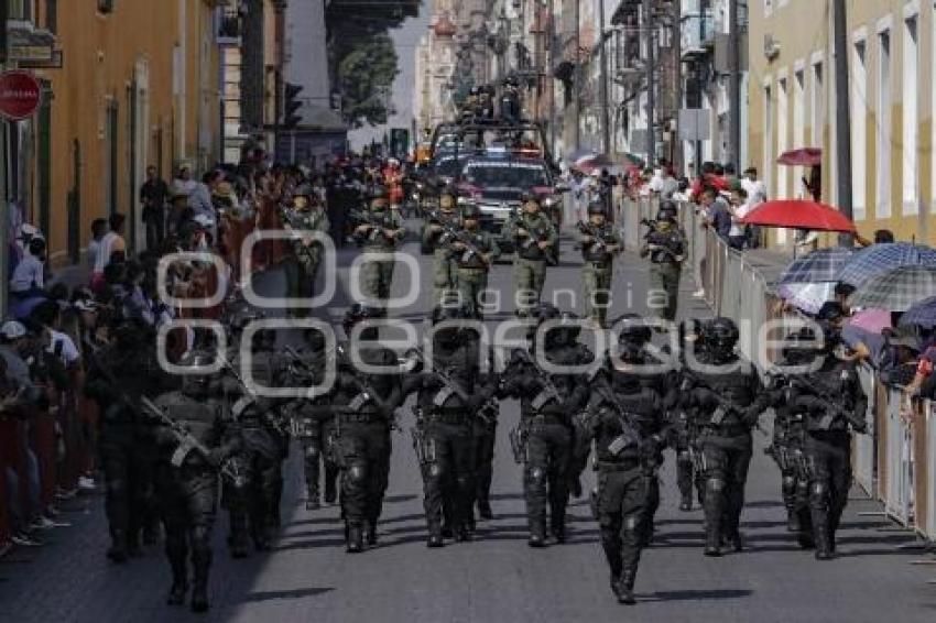 DESFILE . REVOLUCIÓN MEXICANA