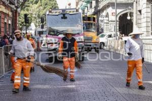 DESFILE . LIMPIEZA