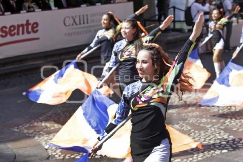 DESFILE . REVOLUCIÓN MEXICANA