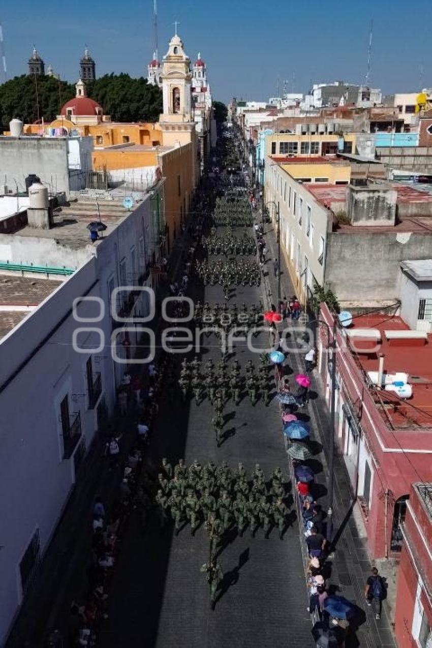 DESFILE . REVOLUCIÓN MEXICANA