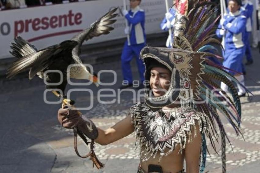 DESFILE . REVOLUCIÓN MEXICANA