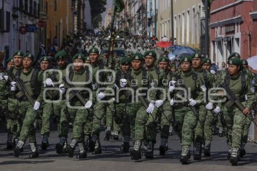 DESFILE . REVOLUCIÓN MEXICANA