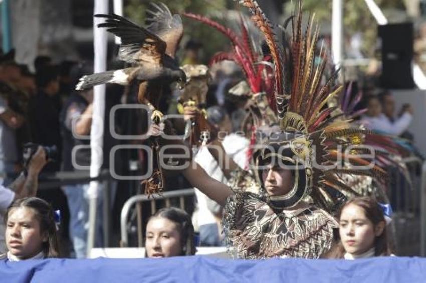 DESFILE . REVOLUCIÓN MEXICANA