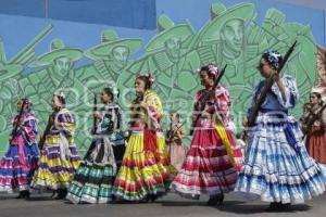 DESFILE . REVOLUCIÓN MEXICANA