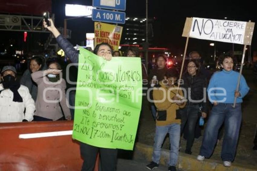 VÍA ATLIXCÁYOTL . MANIFESTACIÓN