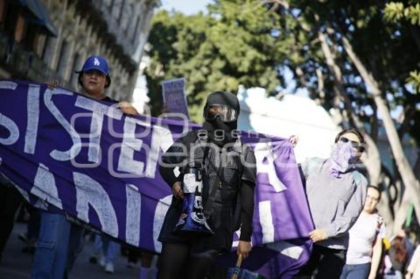 DÍA NARANJA . MARCHA FEMINISTAS