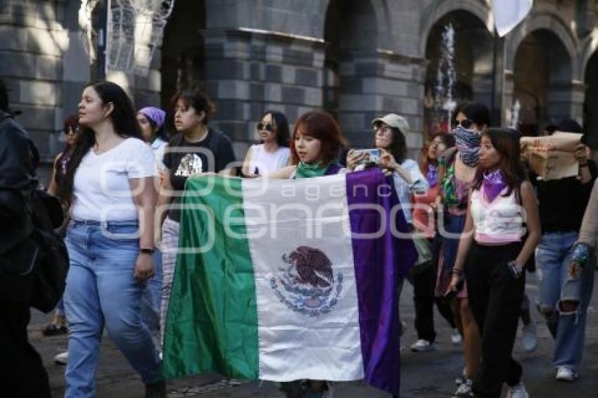 DÍA NARANJA . MARCHA FEMINISTAS