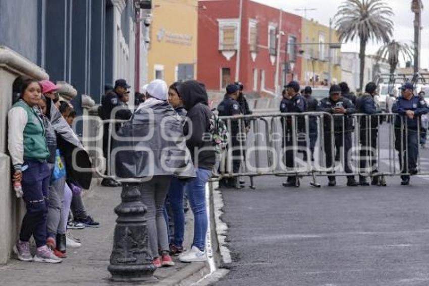 CASA AGUAYO . MANIFESTACIÓN