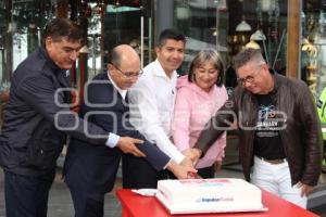 AYUNTAMIENTO . APERTURA A LA PALABRA