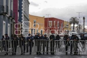 CASA AGUAYO . MANIFESTACIÓN