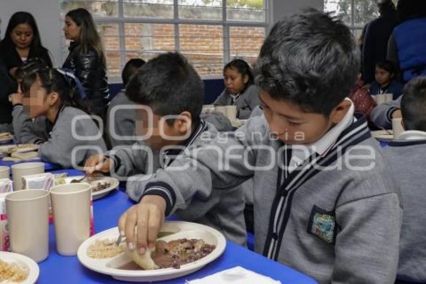 AYUNTAMIENTO . DESAYUNADORES ESCOLARES