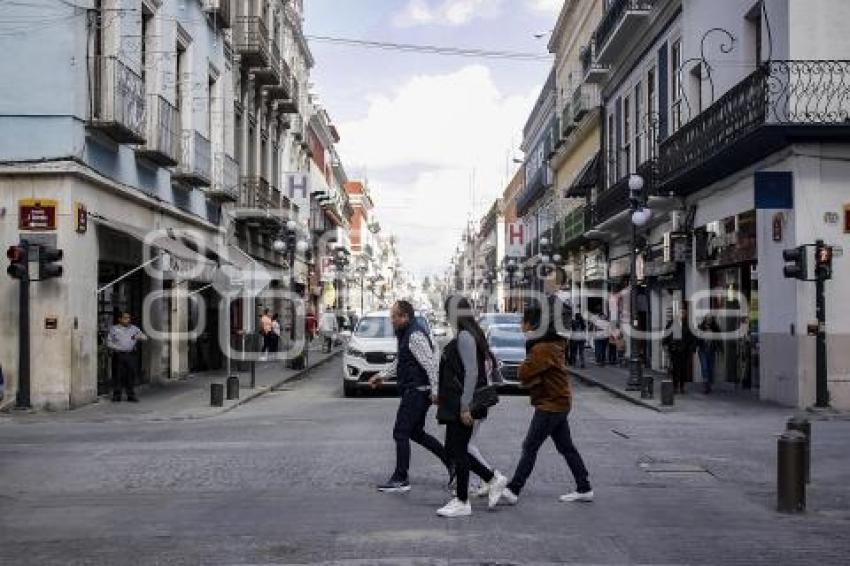 AYUNTAMIENTO . CRUCE 2 NORTE