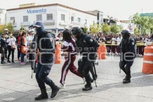 TLAXCALA . FERIA DE SEGURIDAD