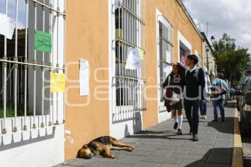 TLAXCALA . MANIFESTACIÓN . ESCUELA