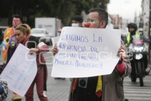 MANIFESTACIÓN . PAYASOS