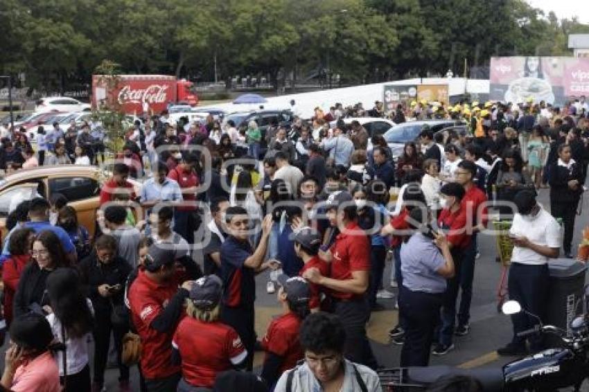 CENTRO COMERCIAL . SISMO