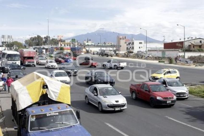 CENTRAL DE ABASTO . PASO VEHICULAR