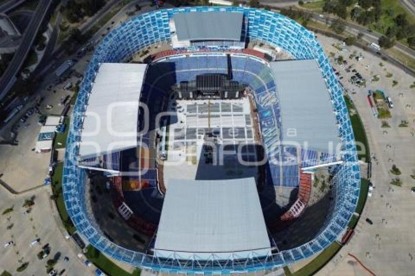 ESTADIO CUAUHTÉMOC . LUIS MIGUEL