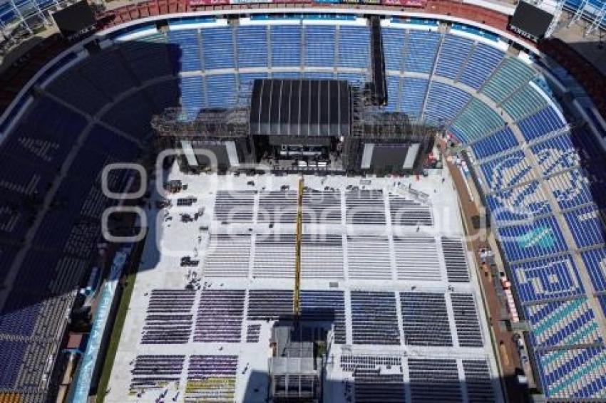 ESTADIO CUAUHTÉMOC . LUIS MIGUEL