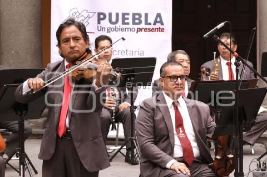 CONCIERTO . ORQUESTA TÍPICA