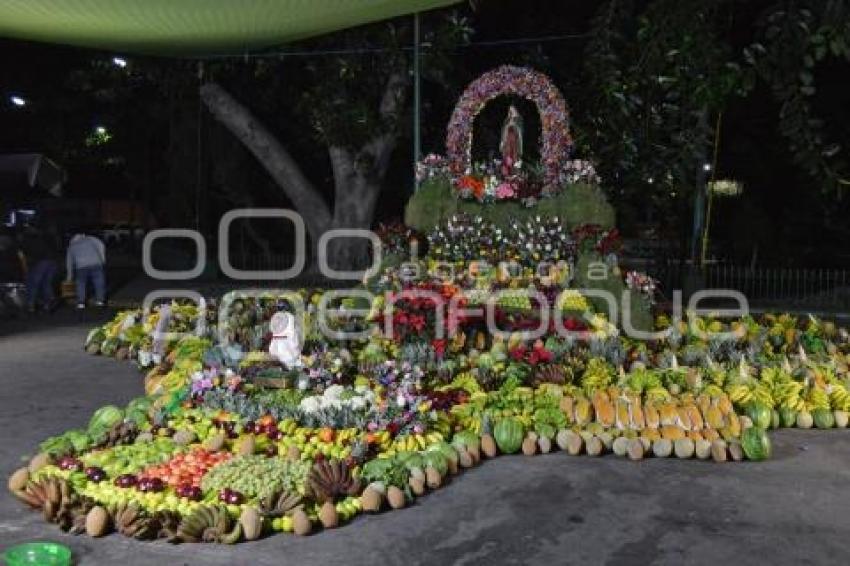 ATLIXCO . OFRENDA GUADALUPANA