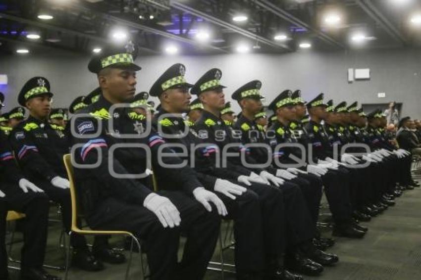 AYUNTAMIENTO . GRADUACIÓN POLICÍAS