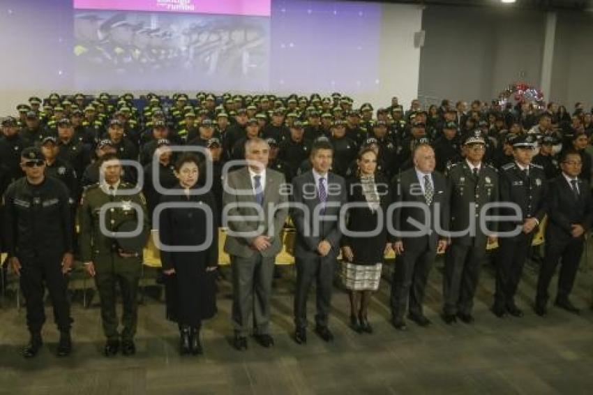 AYUNTAMIENTO . GRADUACIÓN POLICÍAS