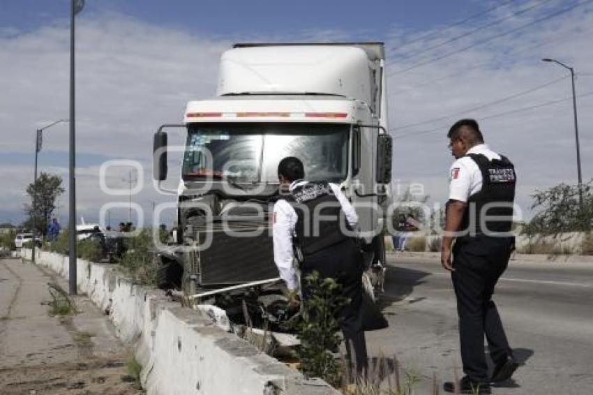 SEGURIDAD . TRÁILER ROBADO